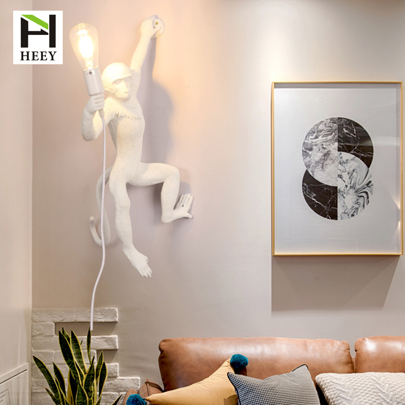 Nordic living room monkey lamp, study, bedroom, dining room, hemp rope pendant lamp, creative and personalized resin postmodern decorative table lamp Specification image