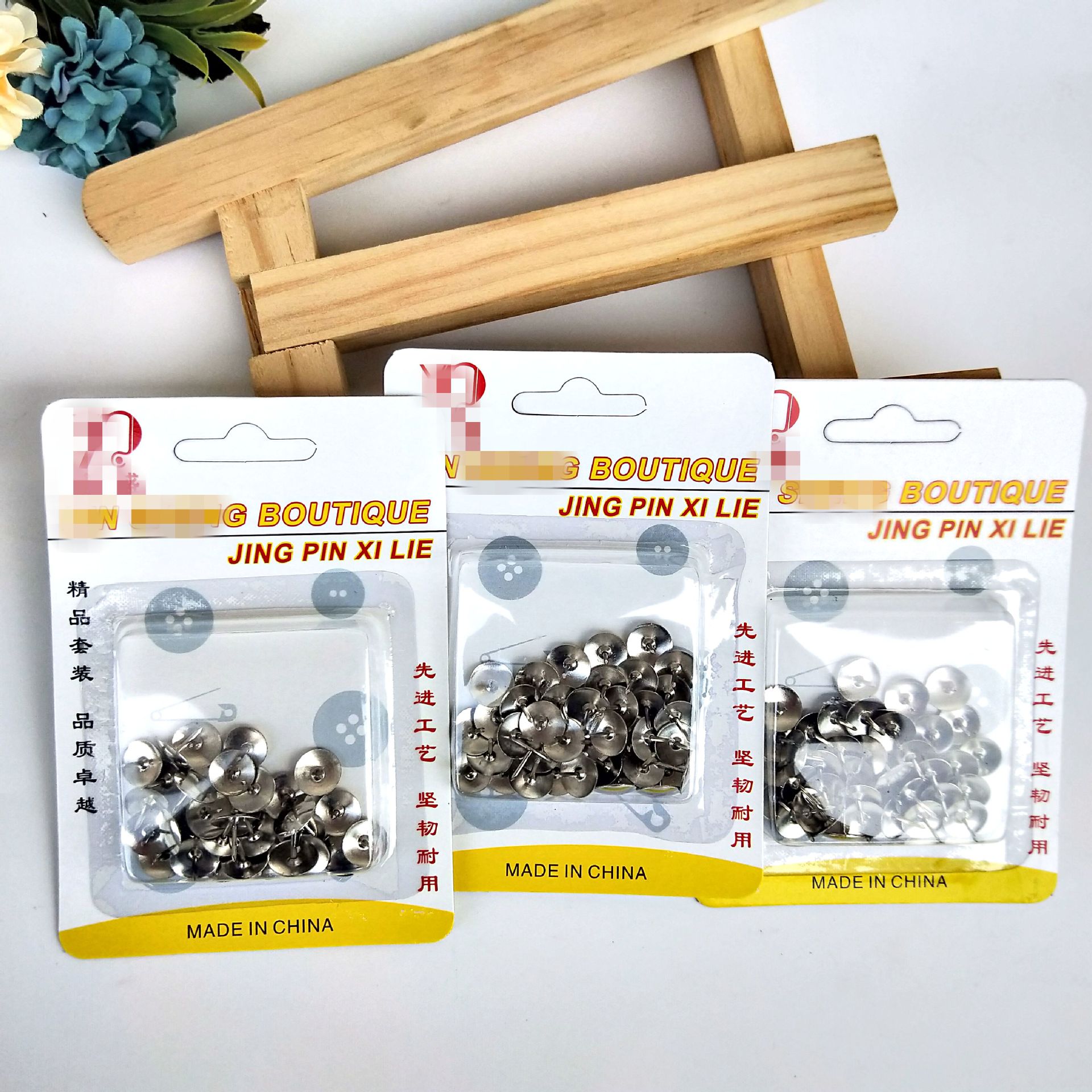 Card-mounted silver thumbtacks, silver thumbtacks at 1 yuan, store bubble thumbtacks, office supplies wholesale at 1 yuan Specification image