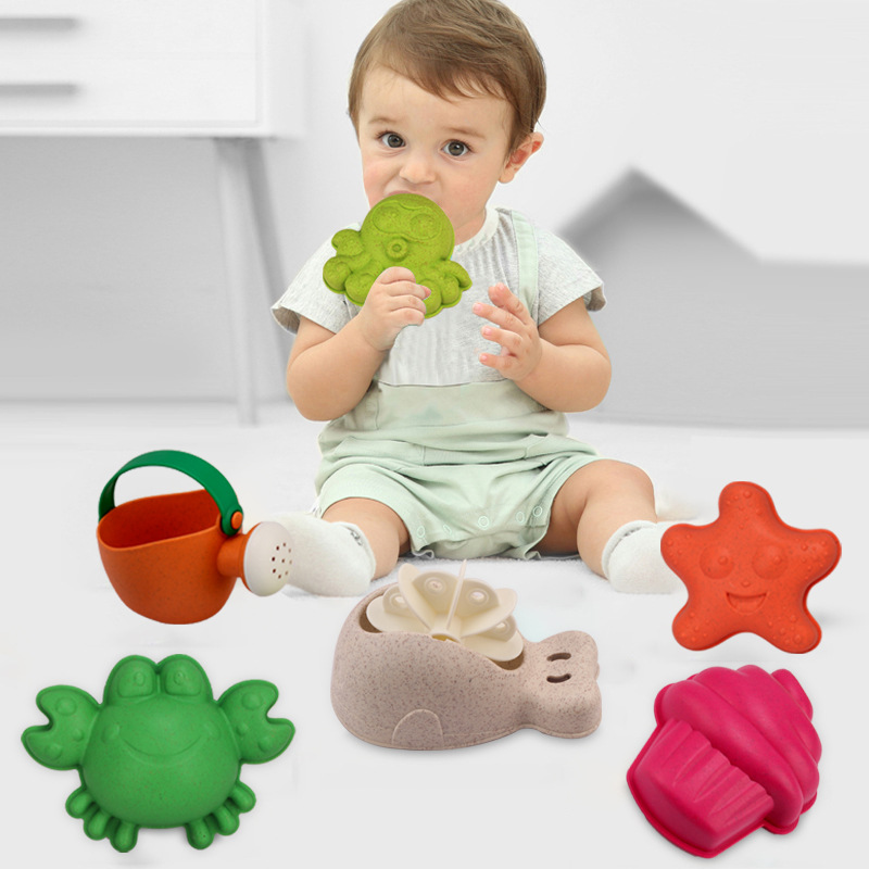 Factory direct supply of straw beach toy car sets, children's sand-playing and sand-digging tool buckets, beach water play plastic toys Specification image