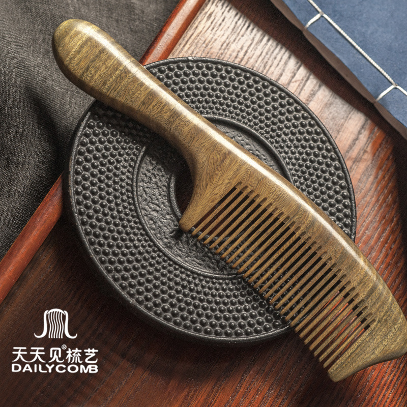 Every Day See Green Sandalwood Comb Whole Wood Paraguay South American Green Sandalwood Long Handle Sandalwood Comb Green Sandalwood Comb Item Picture