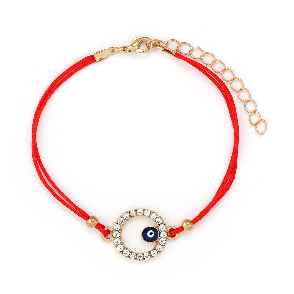 Cross-Border Trade Sales In Europe And The United States Palm Cross Red Rope Bracelet Fatima Woven Bracelet Demon Eyes Bracelet Men And Women Couples String Gift Manufacturers Wholesale Application Scenario
