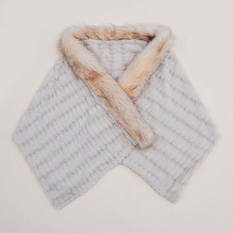 Autumn Winter 2022 Europe And The United States Imitation Rabbit Hair Splicing Fox Fur Stripes Imitation Fur Cape New Women's Temperament Cloak Application Scenario