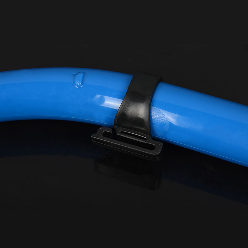 Diving Equipment Snorkeling Maldives Export Type Rubber Semi-Dry Breathing Tube Three-Color Spot One Generation Application Scenario