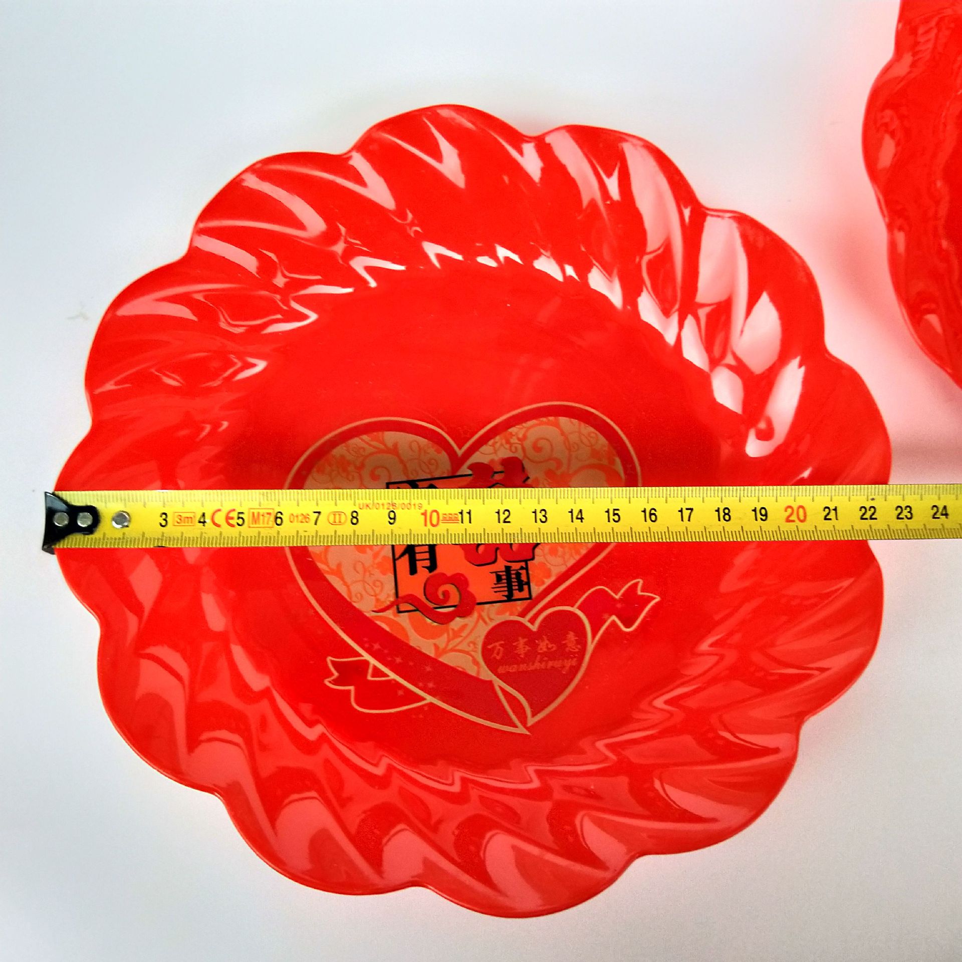 Red lace fruit tray TX-211 dish Candy tray 1 yuan 2 yuan fruit tray retail tray Application Scenario