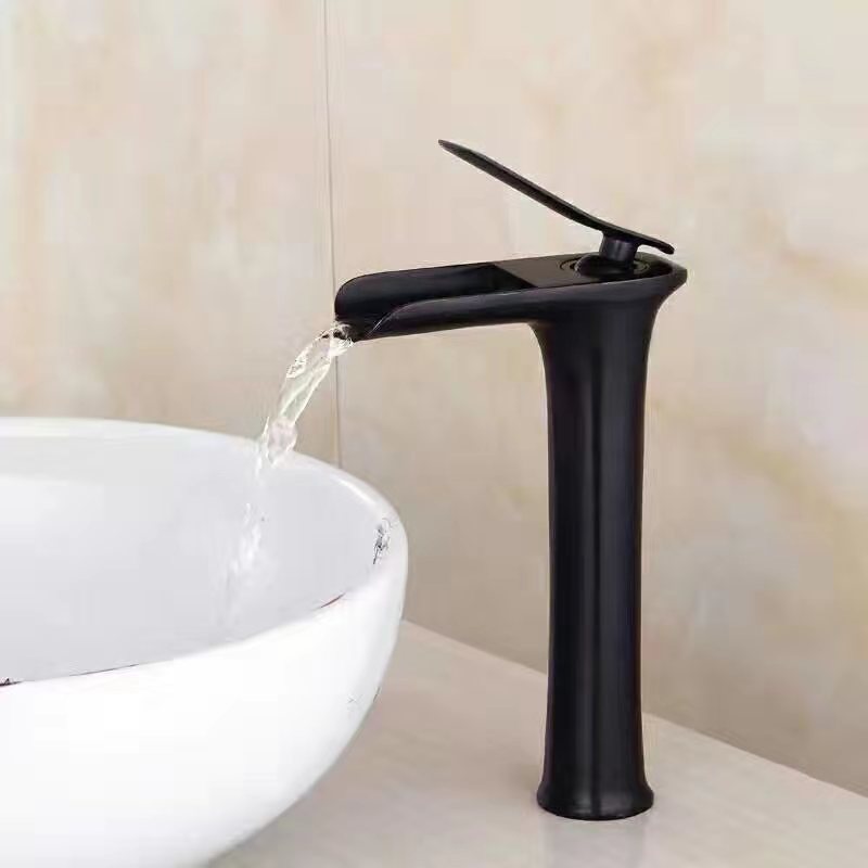 Direct sales of European-style antique all-copper black faucets. All-copper European-style antique cold and hot basin faucets and waterfall faucets Specification image