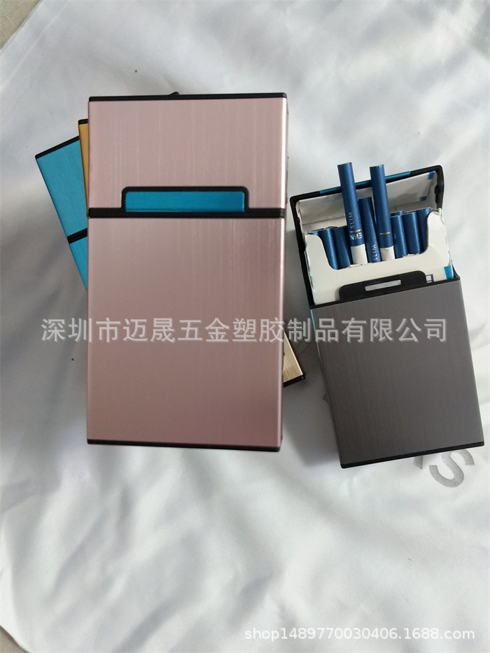 A 20-pack ultra-thin sliding automatic lid made of metal aluminum alloy for ladies Application Scenario
