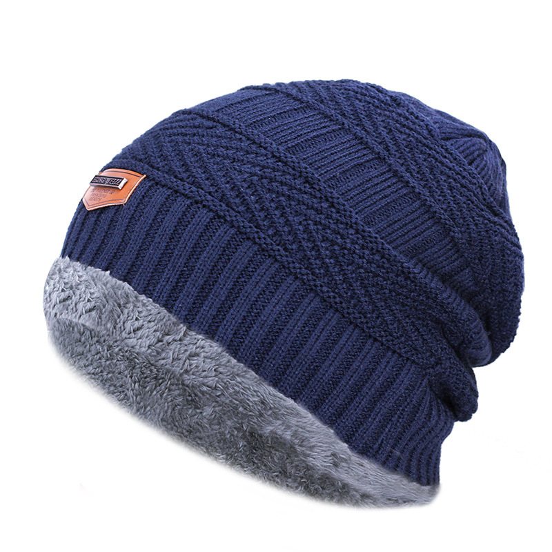 Korean men's and women's knitted hats with fleece and thickened ear-protecting wool are directly supplied by the manufacturer at favorable prices for autumn and winter details Picture