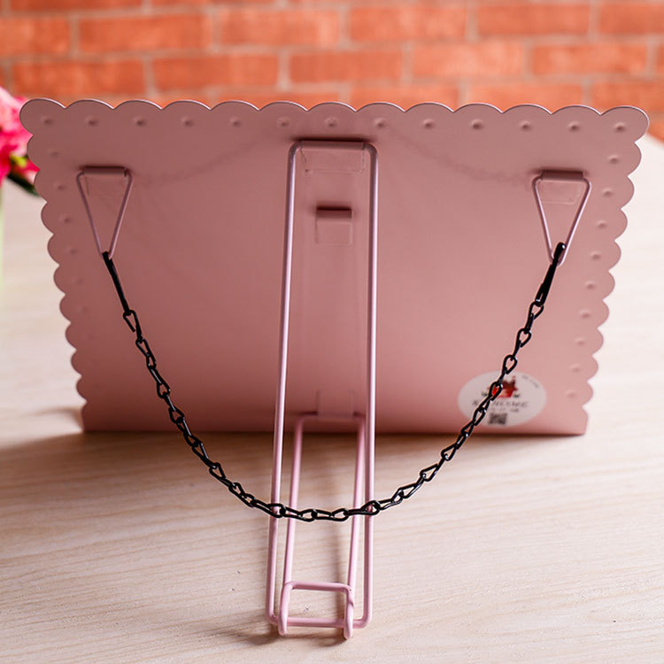 New Creative Galvanized Iron Wall-Mounted Reading Display Stand, Desktop Publicity Catalogue Stand, Newspaper And Magazine Storage Stand Application Scenario