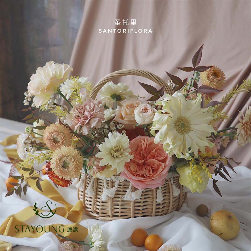 Handmade willow weaving flower baskets, fringed lace gift baskets, rattan weaving hand-held flower baskets, floral art flower arrangement flower POTS, woven baskets Specification image