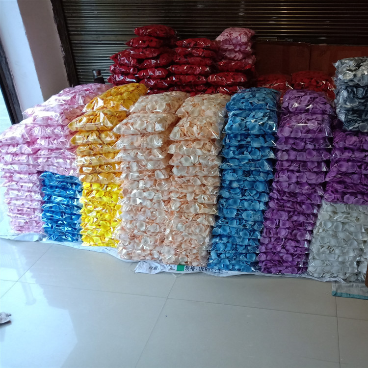 Wedding ceremony, wedding room, date, proposal, atmosphere decoration, flower scattering, hand-thrown flowers, rose artificial petals, silk flowers Specification image