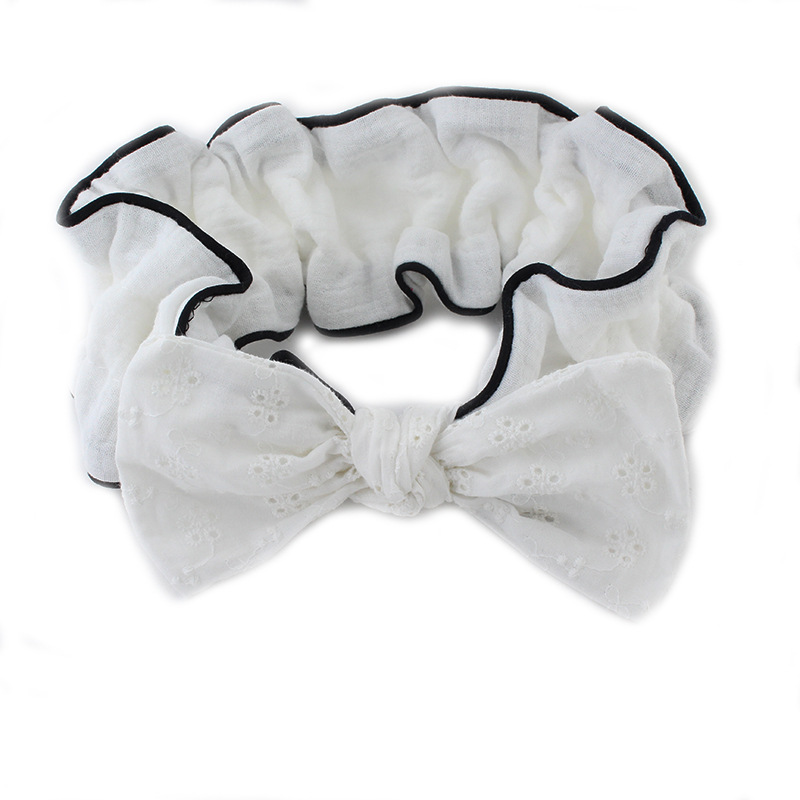 The New Korean Girl Sweet Hollow Pattern Lace Bow Headband Face Wash Headband Network Red With The Same Style Item Picture
