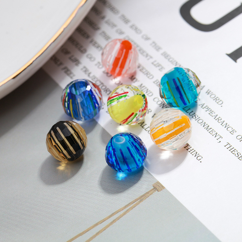 Factory direct sales of pure handcrafted glass beads, cut glass beads, cut glass loose beads, DIY jewelry accessories wholesale Application Scenario
