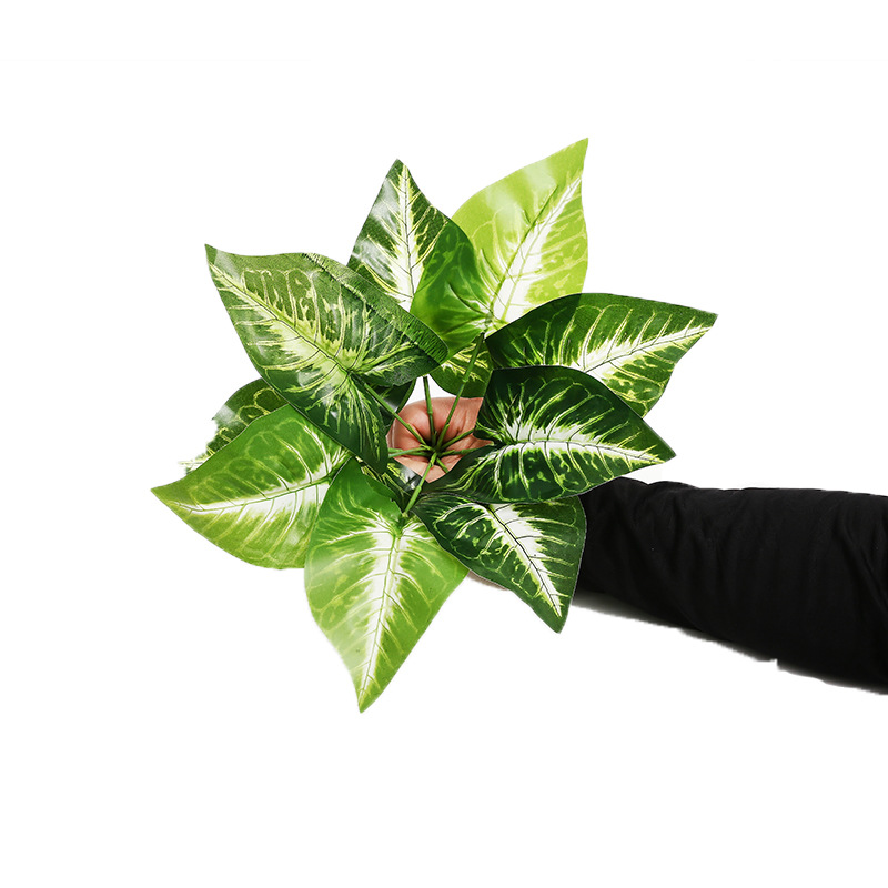 Artificial plant wall with grass, plastic flower potted plants, bunches of water plants and other green plants, garden engineering landscaping, artificial flower and grass plug-in Specification image