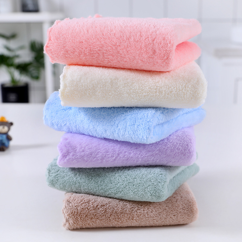 Free shipping factory wholesale high-density coral fleece 25*25 kindergarten face wash small square towels, cartoon children's soft towels Specification image