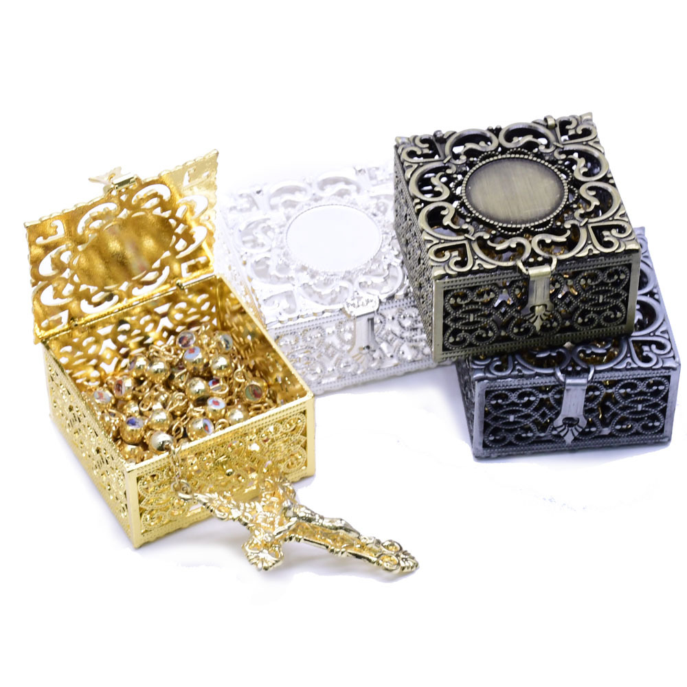 Wholesale of high-end prayer bead gift boxes, metal leaky packaging boxes, necklace gift boxes in stock Application Scenario