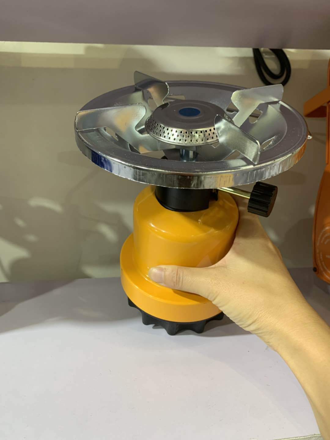Portable tea boiling water stove field gas furnace Square factory produces outdoor gas stove camping gas stove full figure