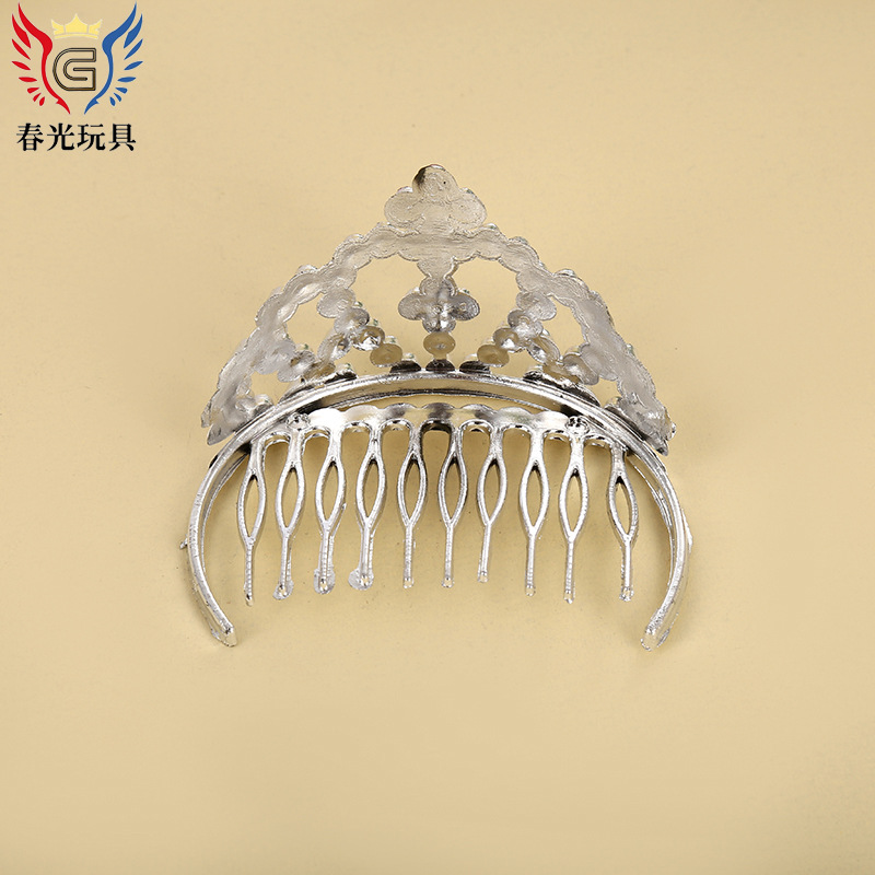 Manufacturers Direct Korean Version Of Children's Hair Clip Little Princess Rhinester Crown Insert Comb Cute Girl Crown Hair Card Wholesale Application Scenario