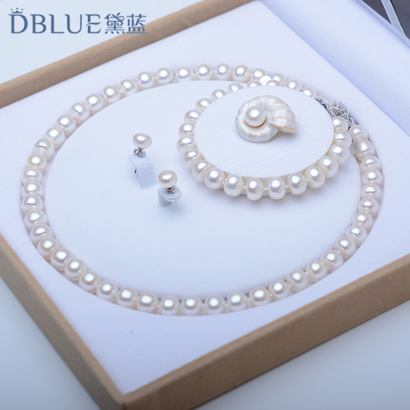 Blue freshwater pearl necklace set almost no time pearl Mother's Day send mother elder send brooch gift box Application Scenario