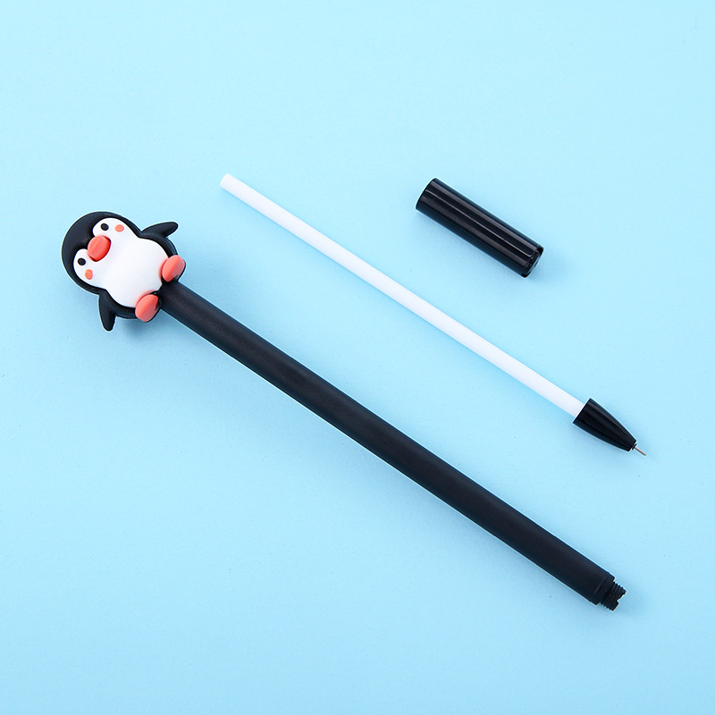 ZF2130 Korean version Cartoon Penguin Silicone Gel Pen, cute Black and white animal soft rubber signature pen, office wholesale Application Scenario