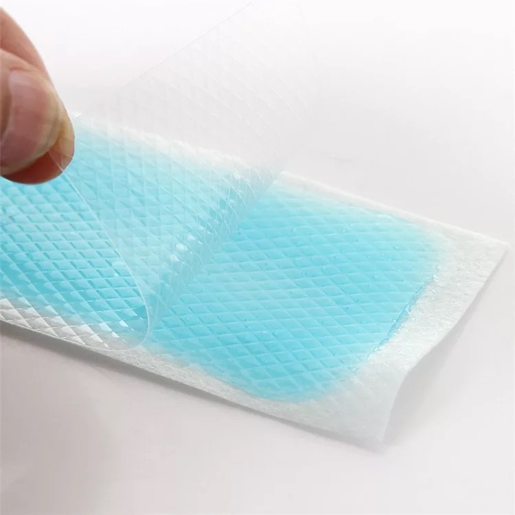 COOL-KID Cambodia Southeast Asia hot selling cold stickers antipyretic stickers cooling stickers 5*12COOL KID antipyretic Application Scenario