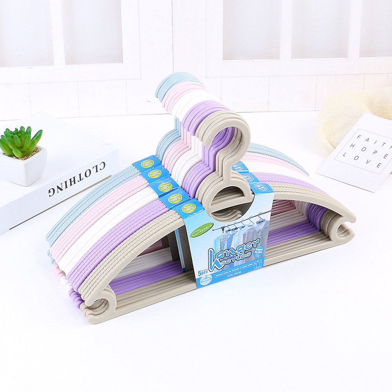 LT-1009塑料家用衣架干湿两用防滑晾衣架家用成人无痕晾衣架批发