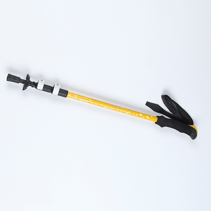 Wholesale of outdoor safety hiking trekking poles, aluminum alloy climbing support and outer lock trekking poles exclusively for foreign trade Application Scenario