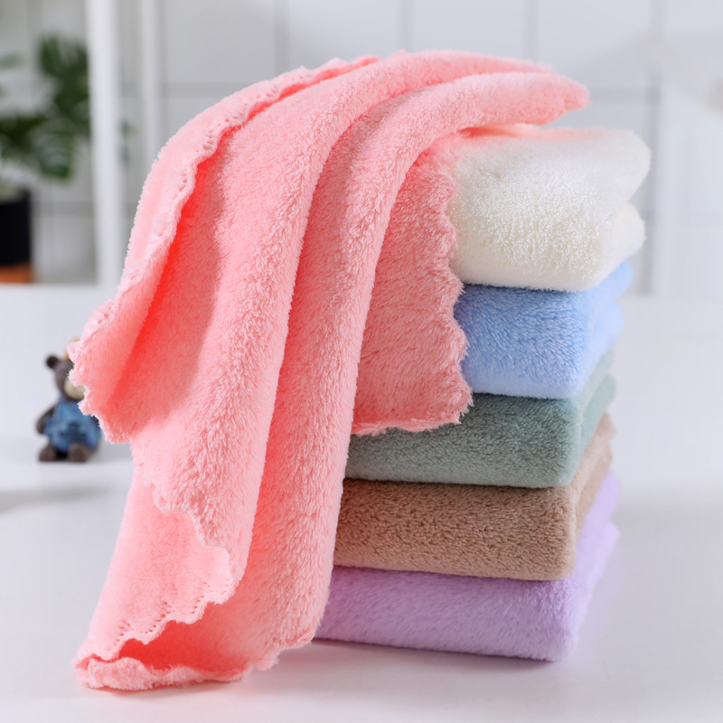 Free shipping factory wholesale high-density coral fleece 25*25 kindergarten face wash small square towels, cartoon children's soft towels Application Scenario