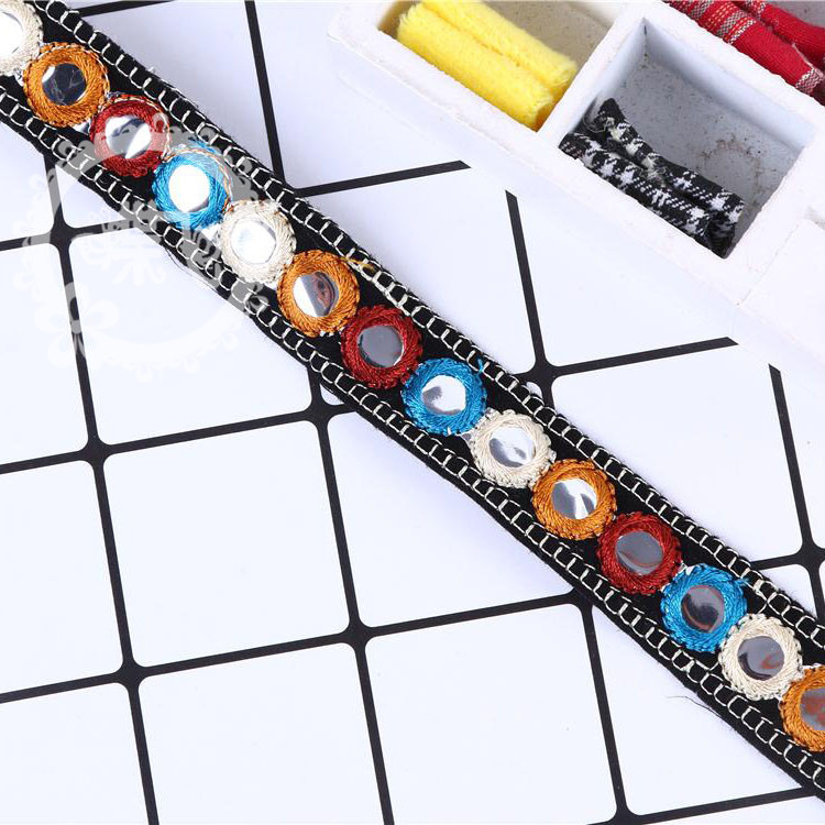 Fabricante en stock al por mayor 2023 burst estilo lente pequeña bordado cordón bordado étnico cordón de cordón para accesorios de ropa Application Scenario