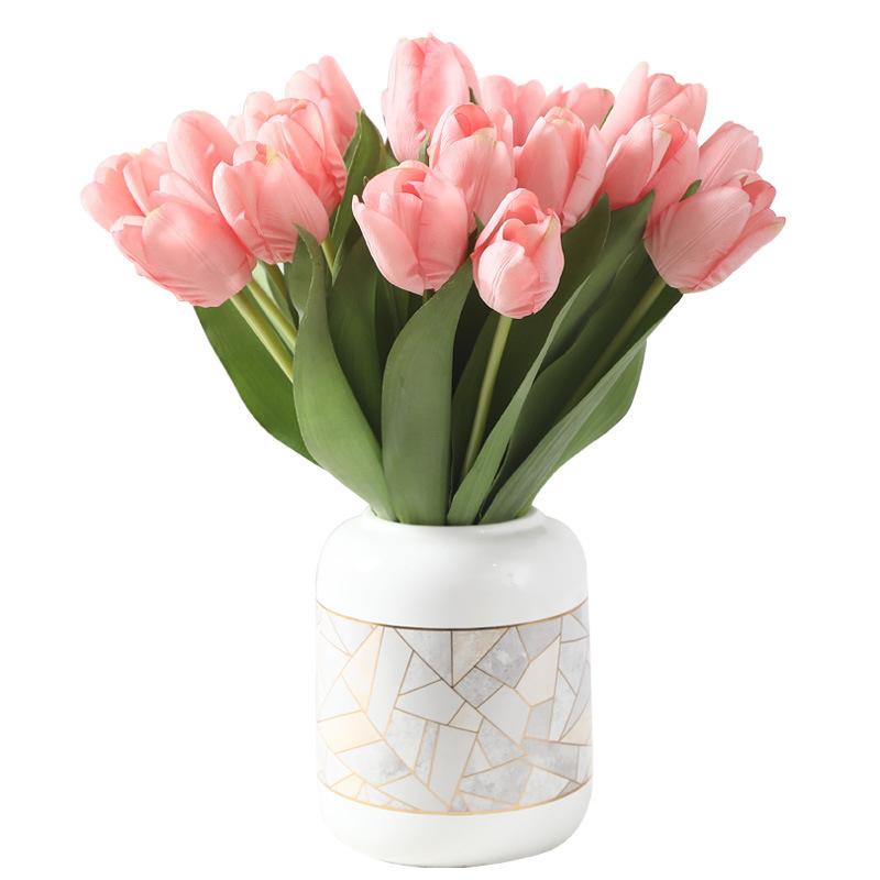 Lan Kwai Fong High-End Simulation Flower Feel Moisturizing Tulip Photography Decoration Home Decoration Fake Flower Manufacturers Direct Sales Item Picture