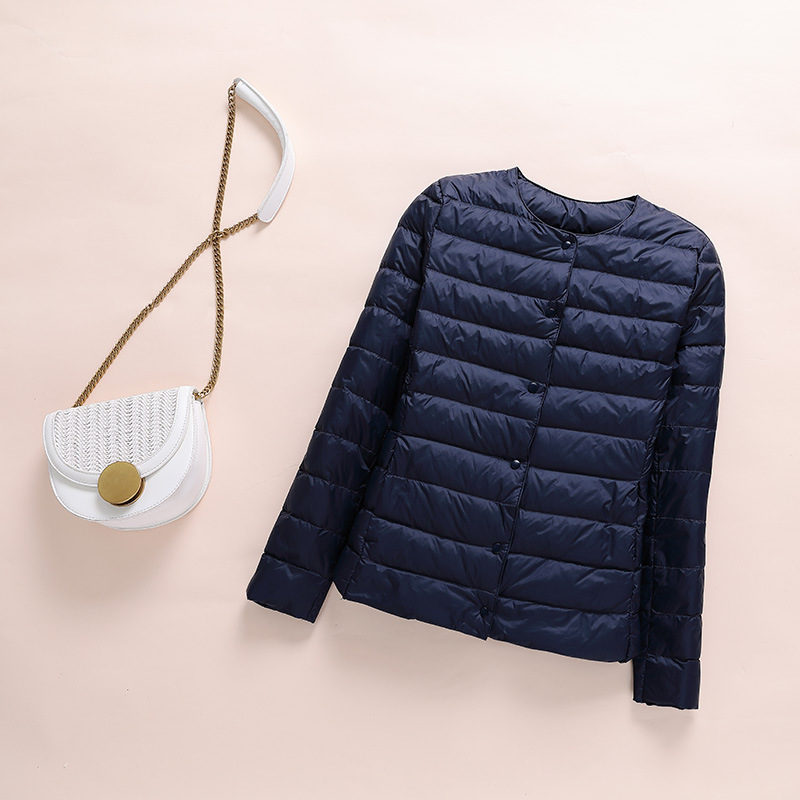 The 2019 autumn/winter new women's collarless down jacket is a light, thin, convenient, round-neck, slim and short women's down jacket Specification image