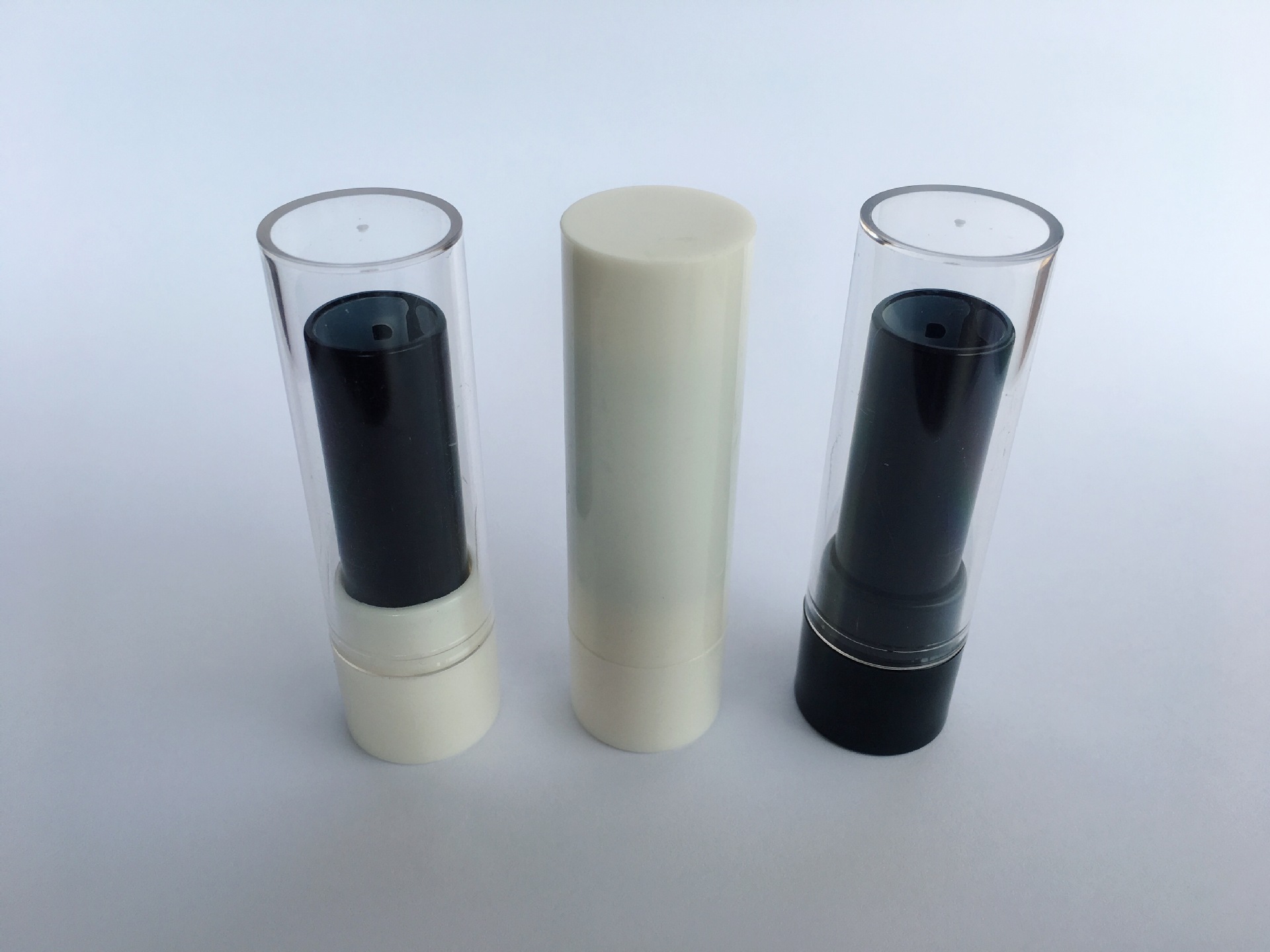 Factory direct sales of packaging for daily chemical and beauty products, lipsticks, lipsticks, empty tubes, round injection molded lipstick tubes, and packaging materials that can be processed Specification image