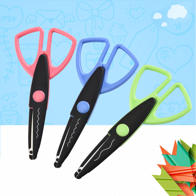 Children's scissors, student stationery scissors, hand scissors, 5-inch triangular handle lace scissors, photo album, photo lace scissors Item Picture