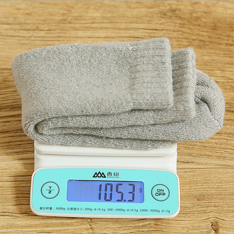 One-piece dropshipping super thick wool socks for winter heating and warmth, thickened wool socks for men with fleece, and extra-thick loop socks Application Scenario