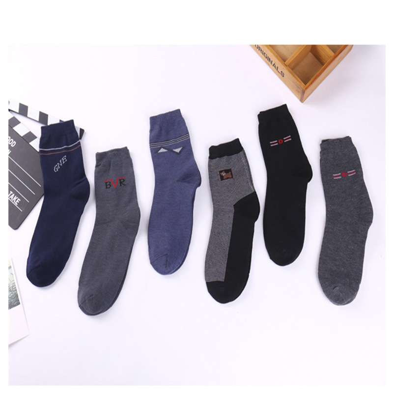 168 pin otoño invierno hombres calcetines de negocios grandes colgantes flores medias hombres calcetines casuales de algodón stand de piso fuente al por mayor Item Picture