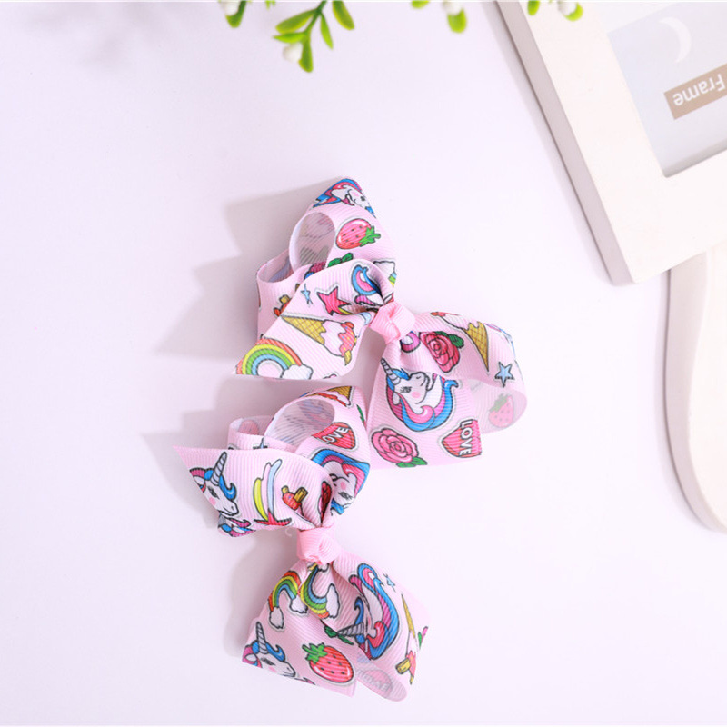 Cross-border e-commerce hot sales of European and American children hair accessories bow cute baby girl hairpin color go with everything Application Scenario