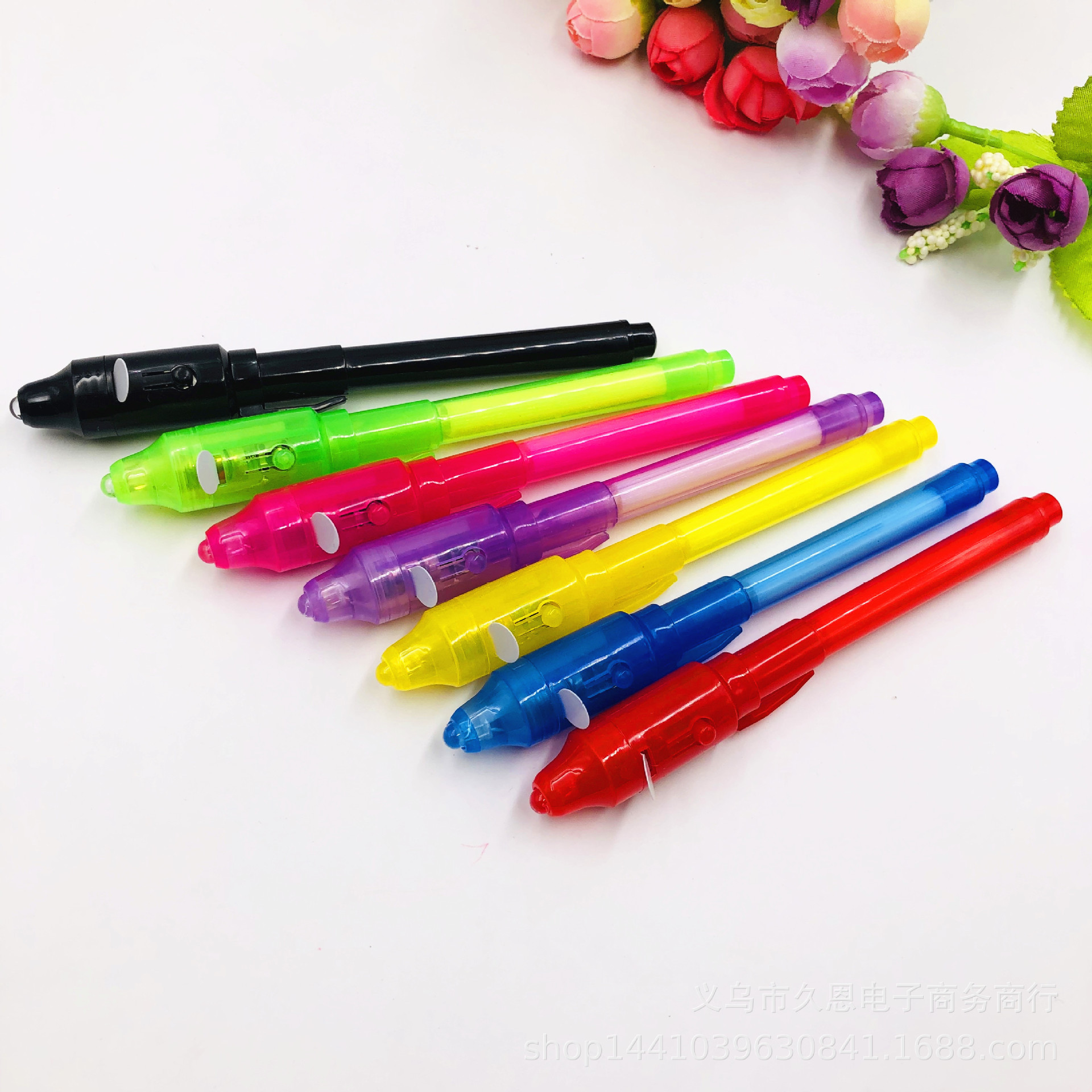 紫外线环保验钞笔魔术隐形保密笔UV笔多功能塑料大头笔亚马逊爆款白底实物图