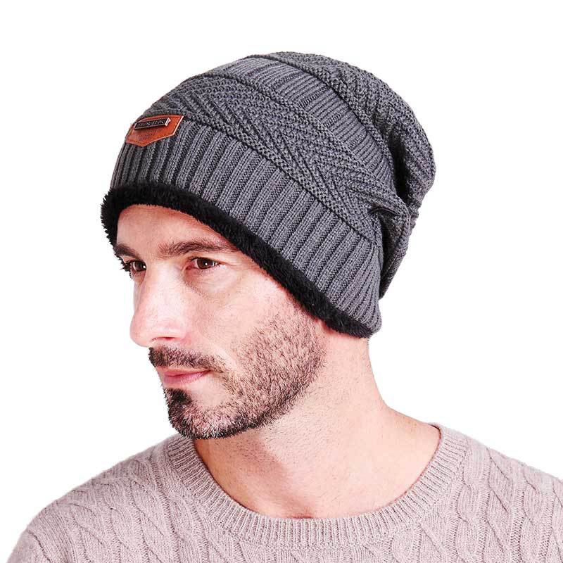Korean men's and women's knitted hats with fleece and thickened ear-protecting wool are directly supplied by the manufacturer at favorable prices for autumn and winter