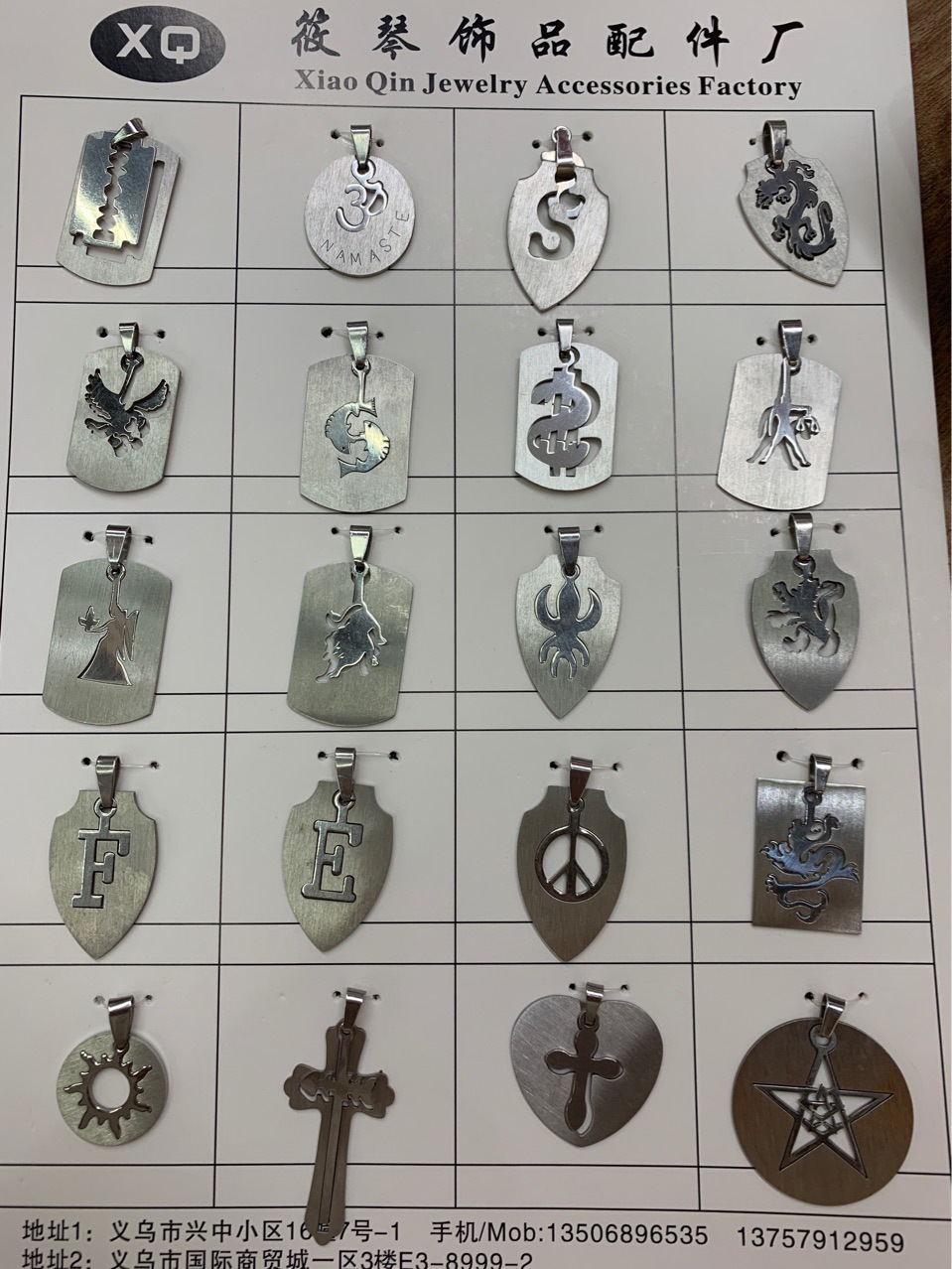 Self-produced and self-sold special-shaped geometric stainless steel tags, special-shaped fine polished jewelry accessories. Welcome to customize with your drawings or samples