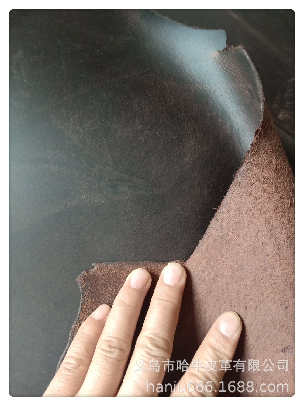 Yiwu Hanu Genuine Leather Store offers first-layer dark brown Crazy Horse oil wax leather in various colors in stock details Picture