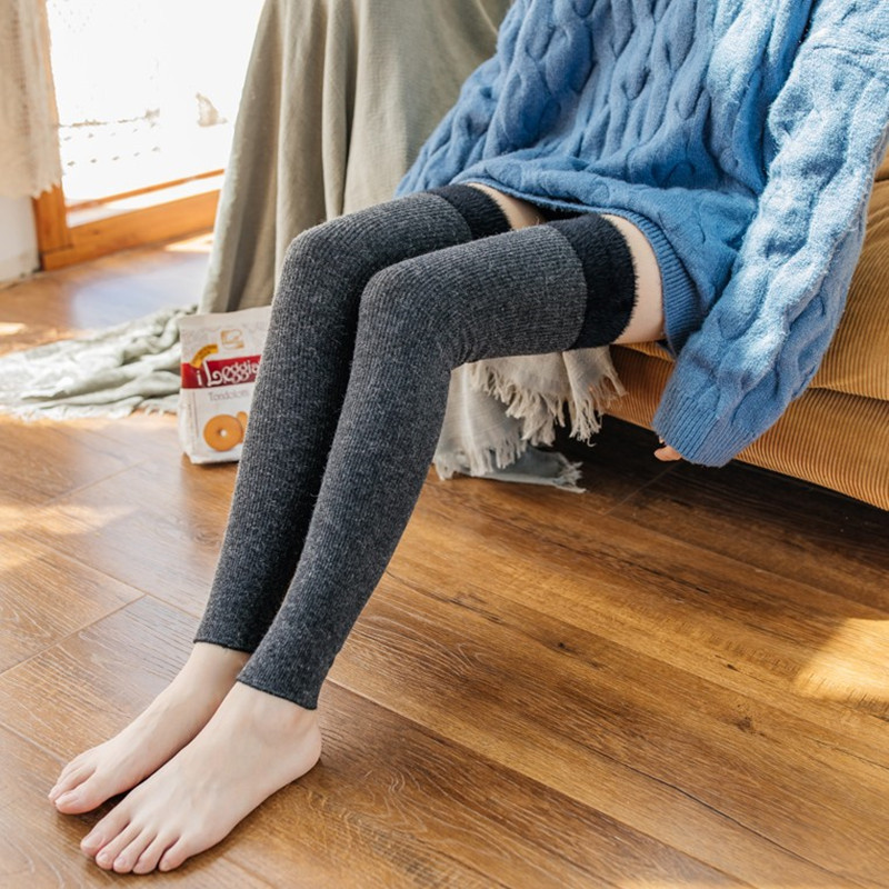 New autumn and winter women's blended rabbit and sheep plush sock with mink fleece stitching, over-the-knee knitted thigh-high socks and color-blocked socks details Picture