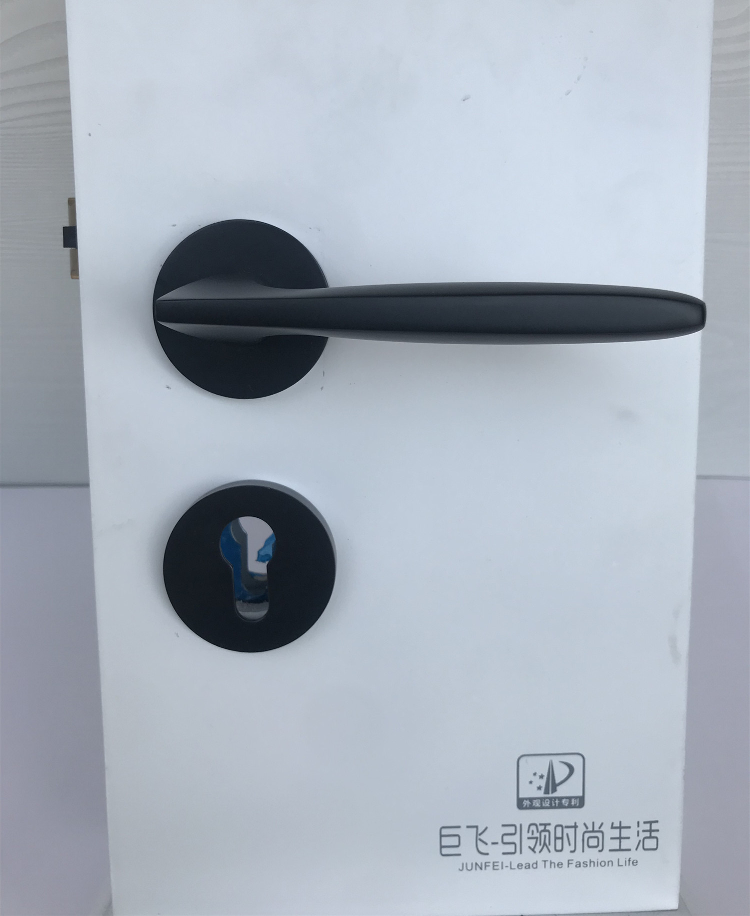Factory Direct Sales Simple Black Interior Door Lock American Door Handle Zinc Alloy Bedroom Door Lock Lock Wholesale Custom details Picture