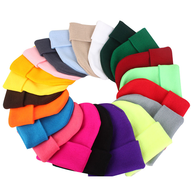 2024 Acrylic Wool Hat For Men And Women Lovers Europe And The United States Autumn And Winter Knitted Pullover Hat Candy Color Hat Application Scenario