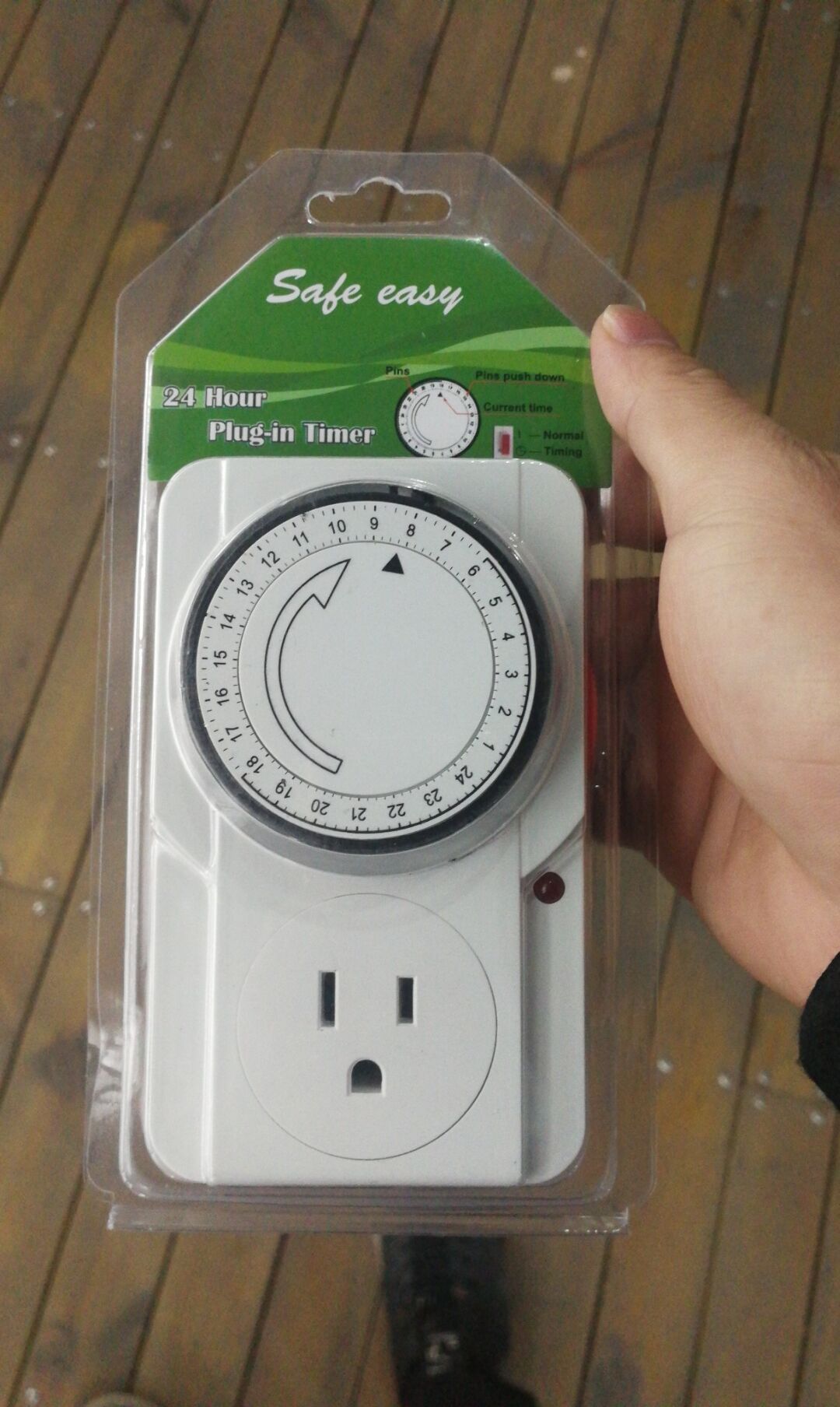 American standard light timer switch socket aquarium 24-hour mechanical timer kitchen timer Application Scenario