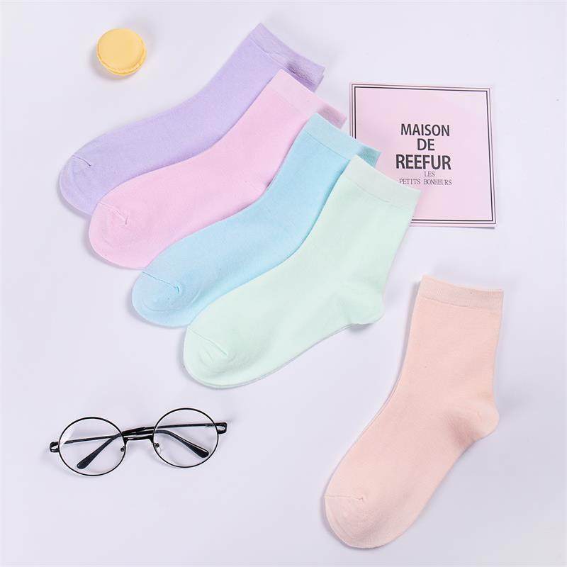 Autumn and winter 200-needle 2-pair retro color cotton socks for women, all-cotton candy-colored mid-calf socks, solid-color sports socks for women details Picture