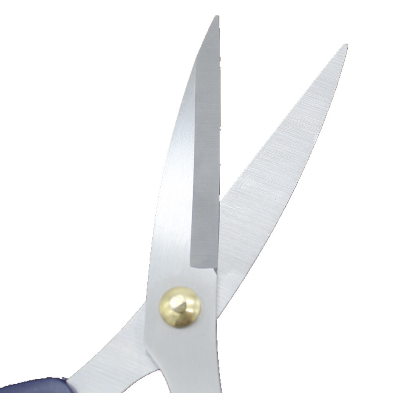 The D-16 scissors are made of stainless steel and are blue scissors for household use and daily necessities Application Scenario