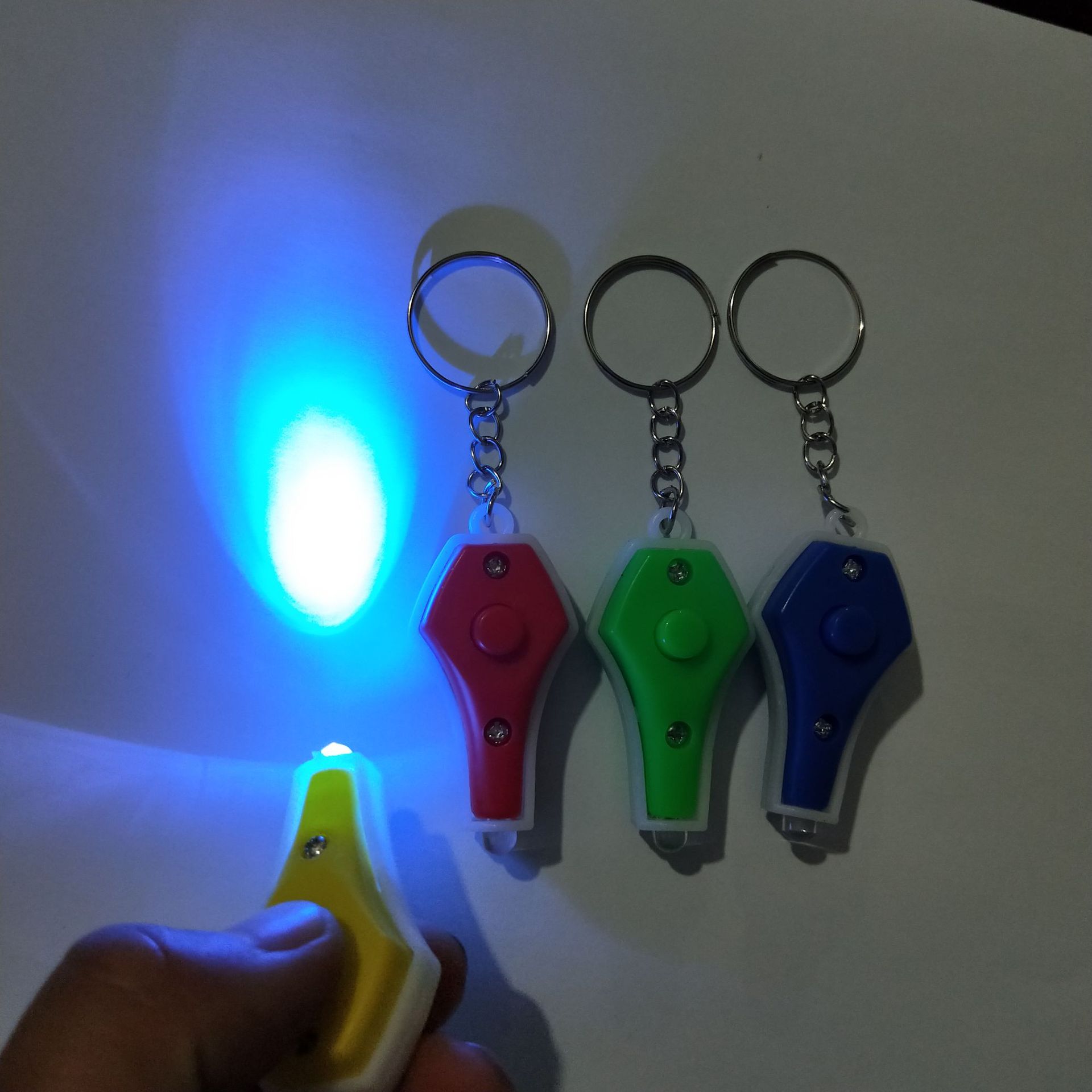 One-yuan store banknote detector, ultraviolet banknote detector, banknote detector, key chain, portable banknote detector Item Picture