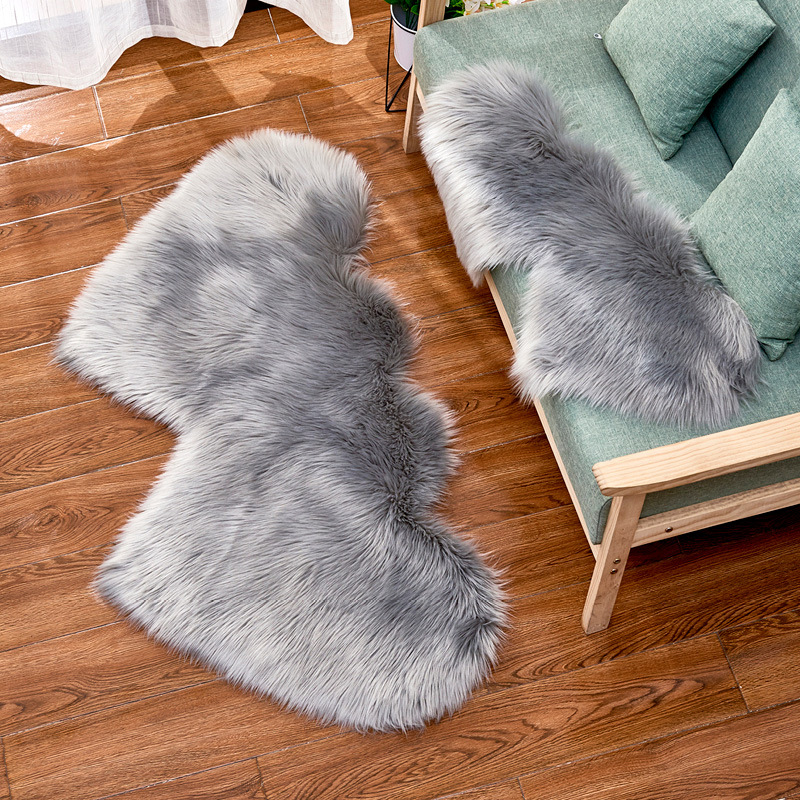 Modern Simple Love Shaped New Imitation Australian Wool Carpet Home Long Velvet Floor Mat Mat Bedroom Living Room Carpet details Picture