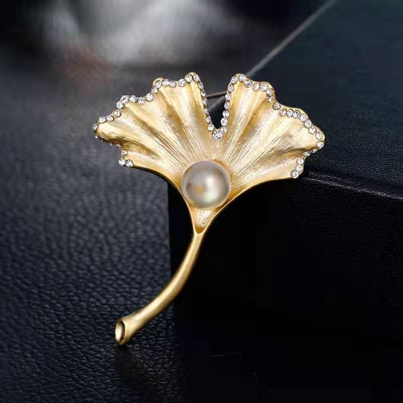 Yan Yun Gingko Brooch Japan And South Korea Fashion Pearl Corsage Accessories Pin Sweater Coat Cape Buckle Clothing Accessories