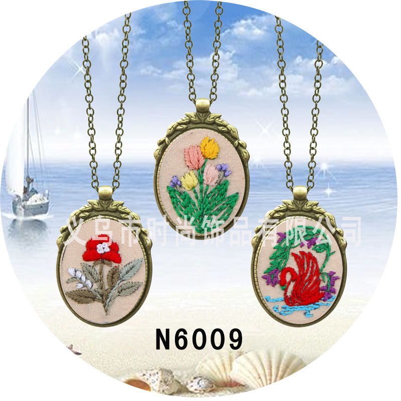 Retro necklace accessories diy handmade bag embroidery special decoration Specification image