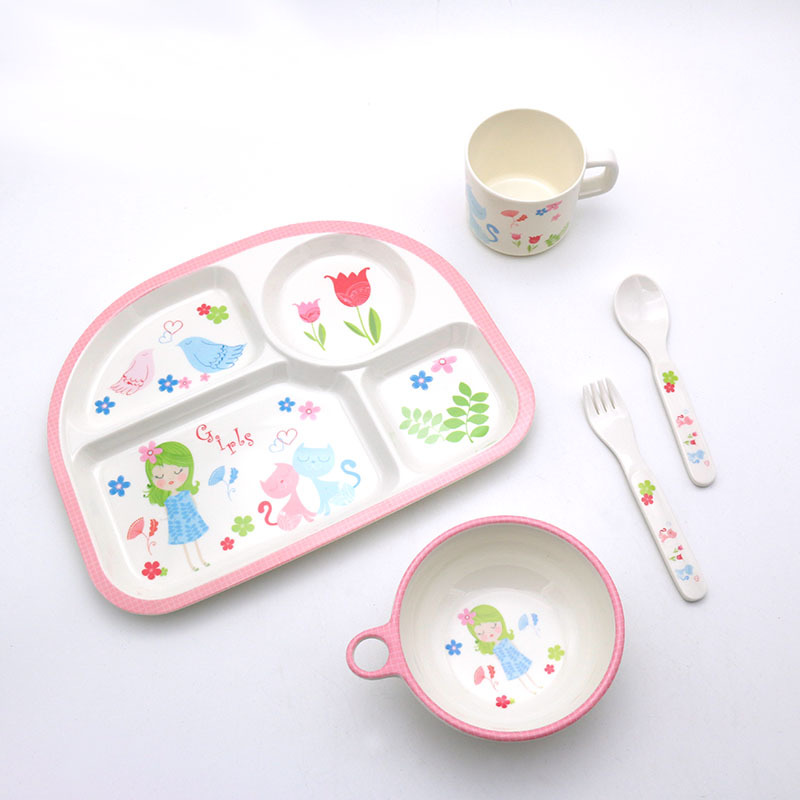 A5 Micylamine Cute Cartoon Children's Tableware Set Complementary Food Baby Divided Plate Bowl Spoon Fork Cup Application Scenario